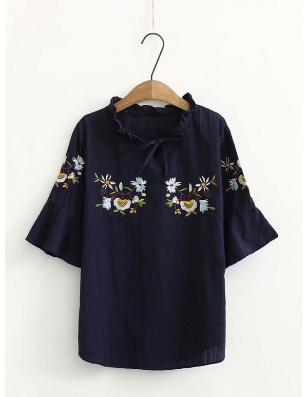 Women Fashion Embroidery Flare Sleeves Blouse